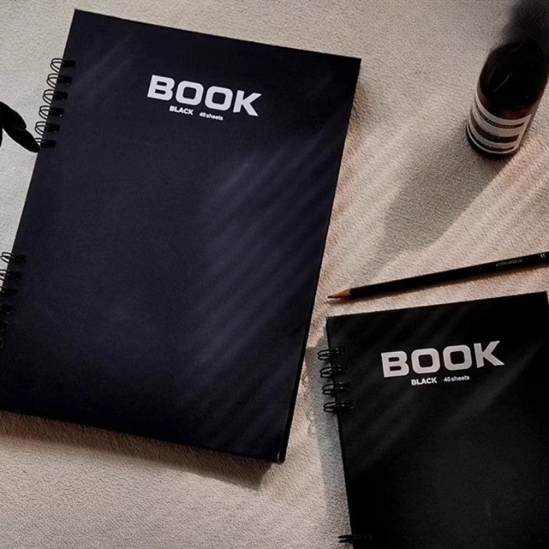 A4サイズ、黒色のカード紙を使用したスケッチブック。両面リン - Art Sketchbook Ring のレビューと価格